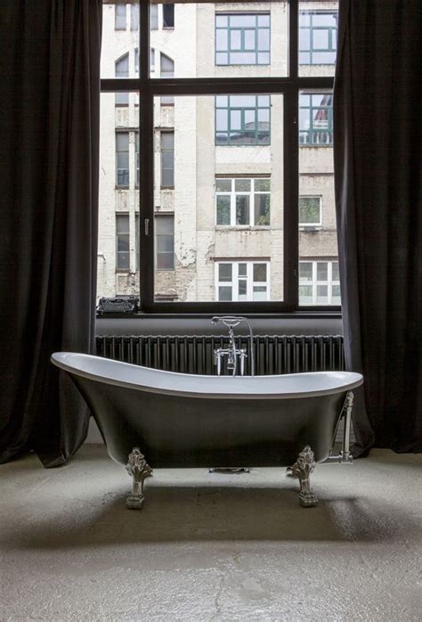 Esprit bohème à Berlin Salle de bain simple Rénovation salle de bain Designs de petite salle