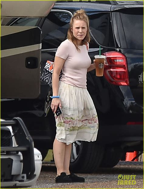 Photo Mila Kunis Kristen Bell Are Bad Moms Only On Movie Sets