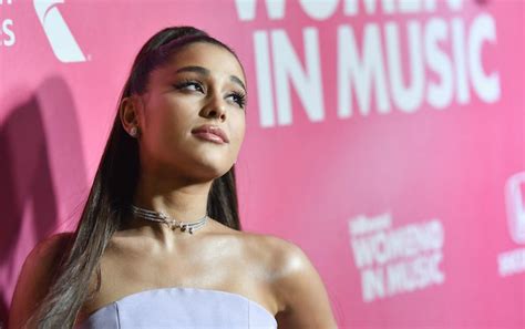 Ariana Grande Cancels New Years Eve Weekend Show Due To Illness Iheart