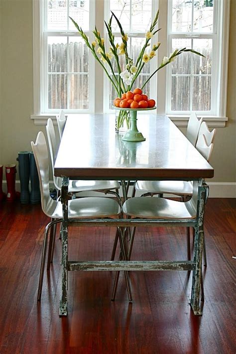 Whether you're looking for traditional parquet, classic oak, or a modern rustic floor, there's plenty of designs to choose from. Furniture:Sleek Laminate Floor Mixed With Industrial ...
