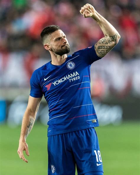 Chelsea fans have implored frank lampard to ensure olivier giroud remains at the club after he wantaway giroud comes off bench to head chelsea into champions league knockout stages. Olivier Giroud SLAMS Chelsea fans for Mohamed Salah racial ...