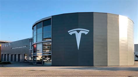 Hamburg Größtes Tesla Center Deutschlands Eröffnet