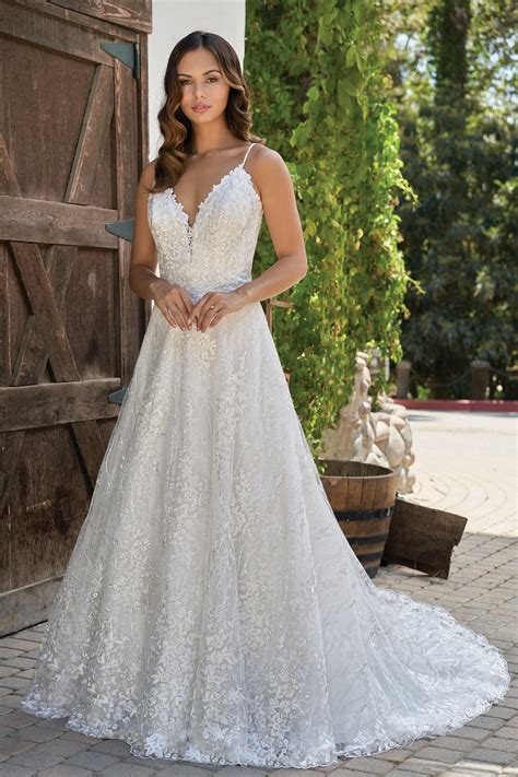 T212012 Romantic Embroidered Lace Wedding Dress With V Neckline