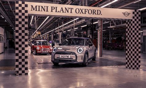 Mini Celebrates 20 Years Of Production Carsifu