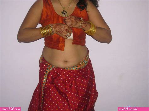 Spreading Pussy In Saree Sexy Photos