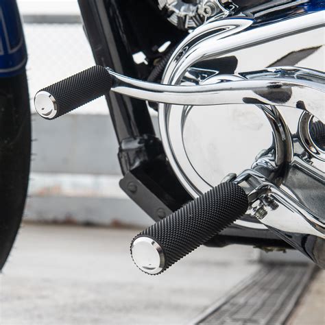 Arlen Ness Knurled Rider Foot Pegs In Chrome Finish For Harley Davidson