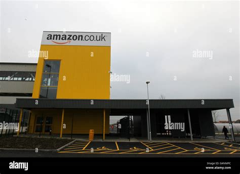 Amazon Uks New Fulfilment Centre Stock Photo Alamy