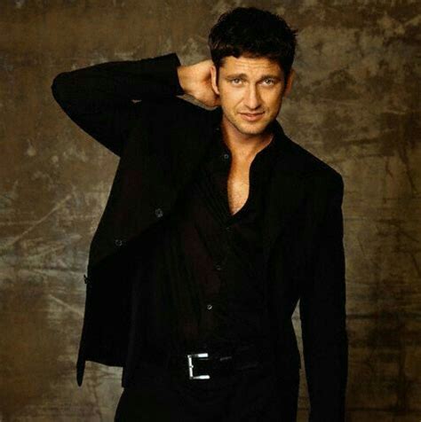 My friends call me gerry. Pin by Marjorie Hurdle on more GERRY | Gerard butler ...