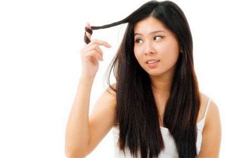 Akan tetapi, hal ini tidak bisa didapatkan hanya dengan menyisir rambut secara rutin. Bagaimana Cara Membuat Rambut Kering Menjadi Lembut?