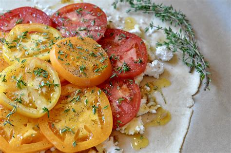 Tomato Galette With Goat Cheese Honey And Thyme Travelynn Eats