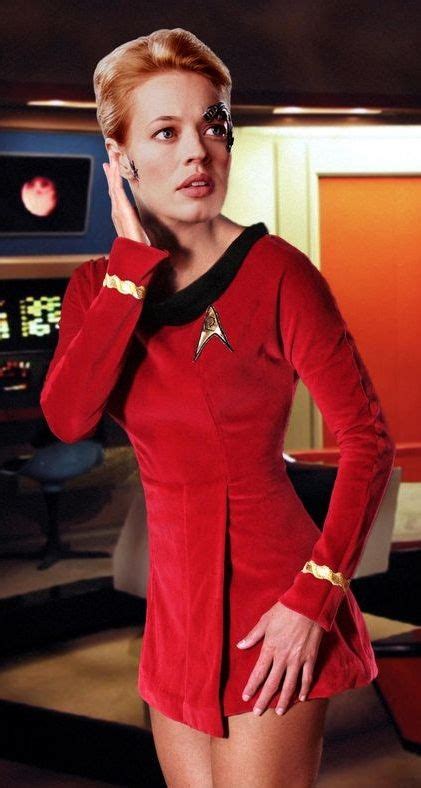 Seven Of Nine From Star Trek Voyager In Original Series Uniform Star Trek Crew Star Trek Tv