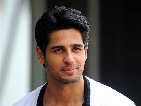 Sidharth Malhotra Who Was A Part Of Dream Team Tour Recently Spoke