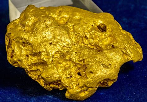 Alaska Giant Gold Nugget In The Shape Of Australia 3839ozs 109060