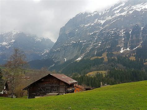Suiza tiene uno de los salarios mínimos mas elevados en el mundo. Grindelwald | Suiza