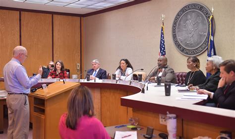 Spartanburg City Council gives pay raises, day off for Juneteenth