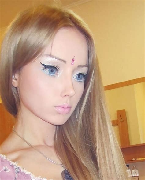 リアルバービー人形になったウクライナ人美女の整形前 整形beforeandafter