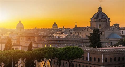 Roma E Cidade Do Vaticano Foto De Stock Imagem De Sunset 163676774