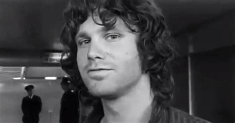 El Día Que Jim Morrison Visitó México Dio Concierto Para Jóvenes Ricos Y Fumó Marihuana Con El