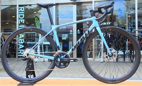 Giant Tcr Advanced Pro Disc 1 105 Di2 2023 Road Test Ride Review All