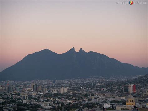 Panoramica Del Cerro De La Silla Monterrey Nuevo Le N Mx