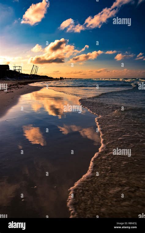 Sunset On The Beach In Cuba Stock Photo Alamy
