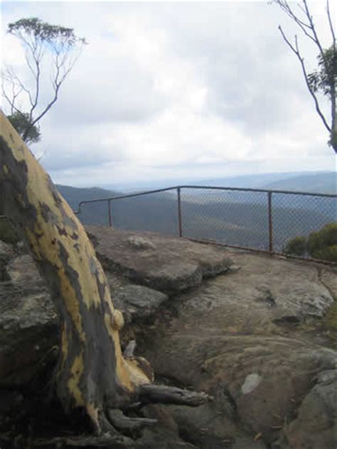 $13 can play 9 or 18 dress regulations. Morton National Park - Bundanoon
