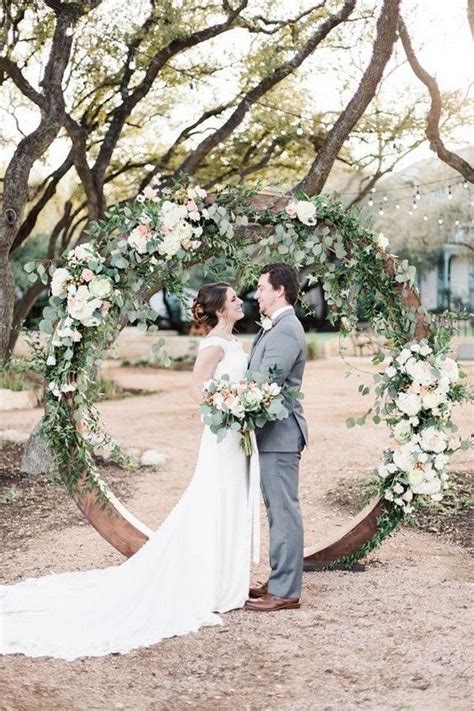 Top 20 Pretty Circular Wedding Arches For 2018 Trends