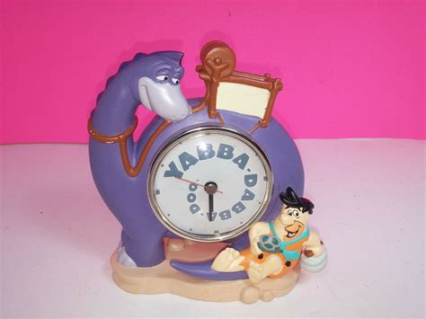 1996 Warner Bros The Flintstones Yabba Dabba Doo Fred Flintstone Clock