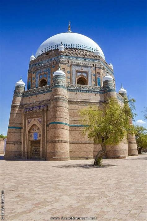 Also calculate the driving distance and how the calculated flying distance from tanjung sepat to shah alam is equal to 30 miles which is equal to 48 km. Multan : Shrine of Shah-Rukhnai- Alam - Punjab Pak ...