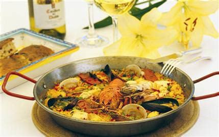 Deniz ürünleriyle donatılmış bir pilav: Paella tarifi,Tavuk Yemekleri,Sofra Dergisi denenmiş yemek ...