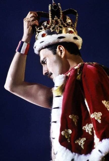 Freddie Mercury Top 9 Facts About Queen Front Man Queen Freddie