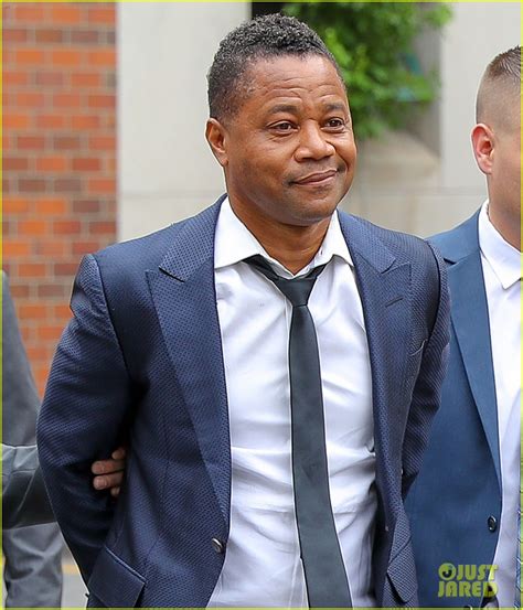 Cuba Gooding Jr Leaves Precinct In Handcuffs After Turning Himself In