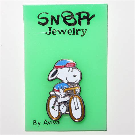 Snoopy On Bicycle Pin Shop