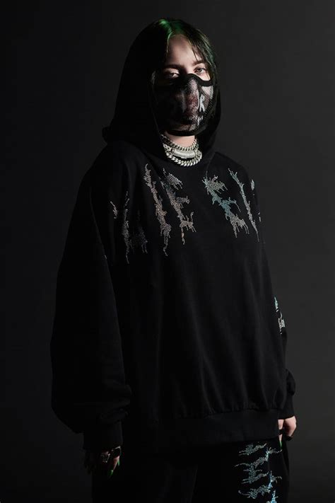 Collaboration with singer billie eilish. Todas las imágenes de la colección cápsula de Billie ...