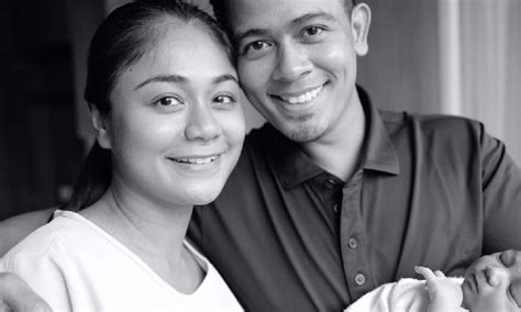 Zed zaidi yang sebelum ini pernah terkenal dengan lakonan drama sembilu akhirnya kini aktif dalam kesukarelawan serta kebajikan dalam persatuan ngo yang matlamat serta perjuangan untuk pengiat seni adalah matlamat yang perlu dia pertahankan. Gosip Artis Malaysia Terkini & Gambar Artis Malaysia ...
