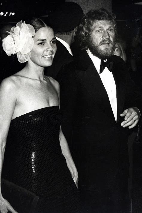 Nye Dressing Inspo From 27 Of Historys Most Glam Couples Ali Macgraw