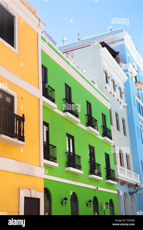 El Viejo San Juan Puerto Rico Con Ejemplo De Típica Arquitectura