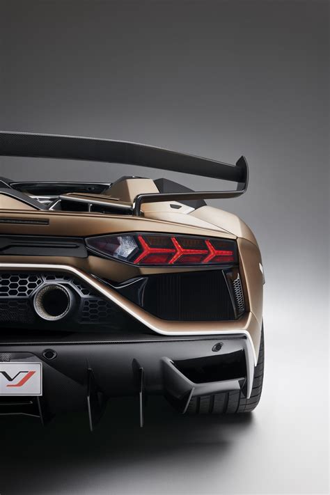 Lamborghini Aventador Svj Roadster Revealed Ahead Of Geneva Debut