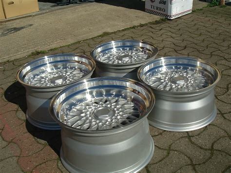 New 17 Dare Rs Alloy Wheels In Silver With Chrome Rivets Very Deep