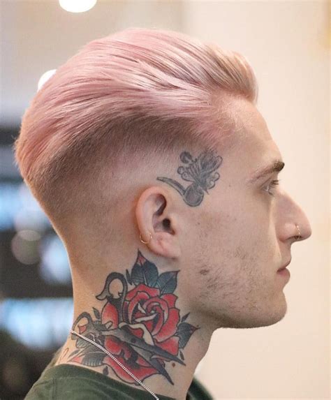 Pink can be done peekaboo fashion, where only a section of hair underneath gets the color and you get to choose. Strawbery Blonde + Tattoo Head | Color de pelo hombre ...