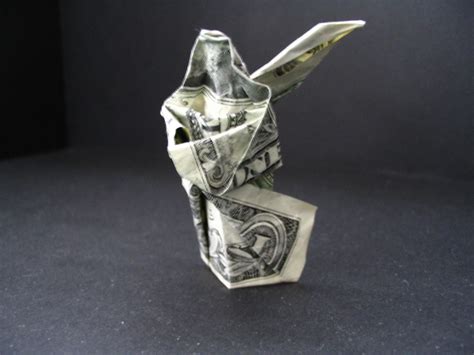 Dollar Origami Angel 2 I Started Making This A While Back Flickr