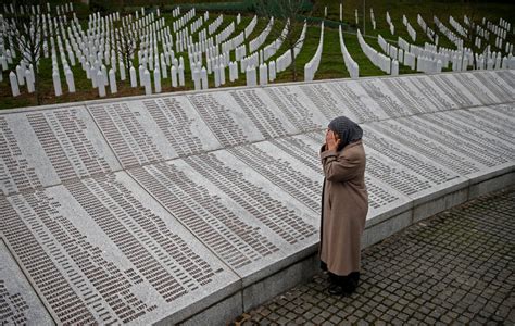 Radovan Karadzic A Bosnian Serb Is Convicted Of Genocide The New York Times