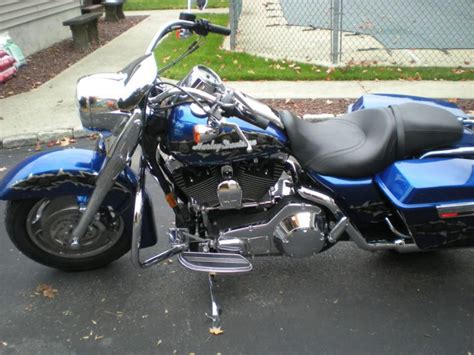 Photo of 2001 harley davidson flhr road king motorbike with teal and white retro look custom paint job. Harley Davidson Road King Custom, HD Custom for sale on ...