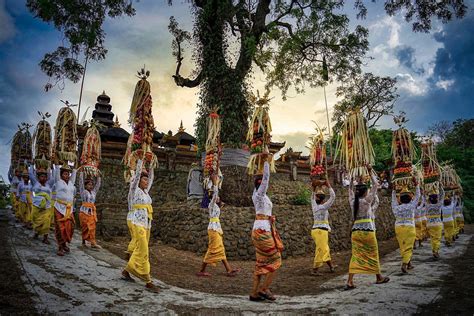 Balinese Hindu Offering Bali Temple Offerings Ritual Balinese Hindu