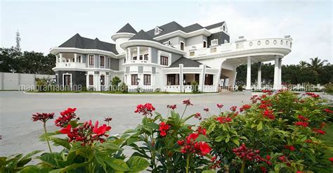 Lo And Behold The Largest Mansion In Kerala Here Lifestyle Decor