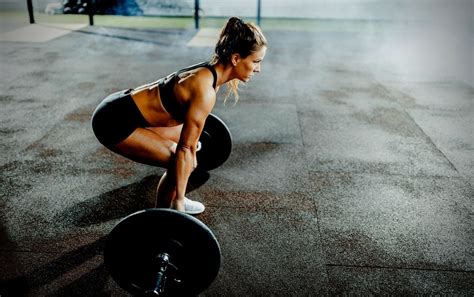 What Muscles Do Deadlifts Work 6 Deadlift Variations To Try Out
