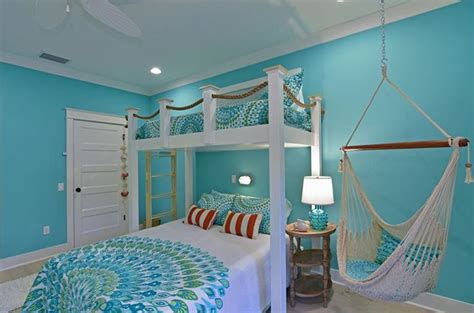 A red door meant welcome to weary travelers in early america, and on churches it represents a safe haven. Beach-Themed Bedroom Ideas Your Teenager Will Love | Ocean ...