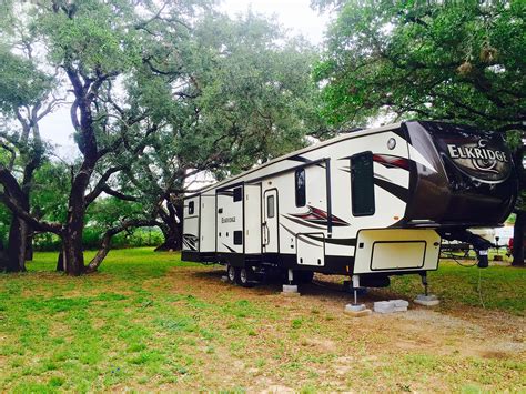 Dos And Donts Of Going To An Rv Park Best Rv Parks Campsites