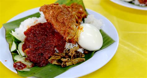 Today nasi lemak wanjo is highly regarded as the best nasi lemak in kuala lumpur. 4 Port Wajib Orang KL Makan Nasi Lemak Di Malam Hari - LIBUR