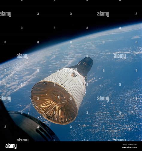 Manned Space Missions Hi Res Stock Photography And Images Alamy